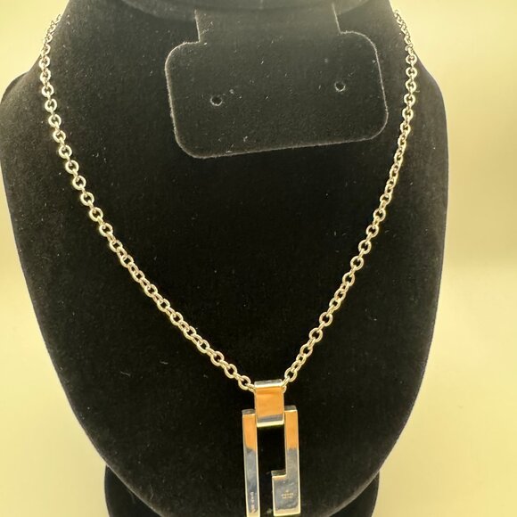 Gucci Open Bar Pendant Necklace - full inclusion - Picture 3 of 7